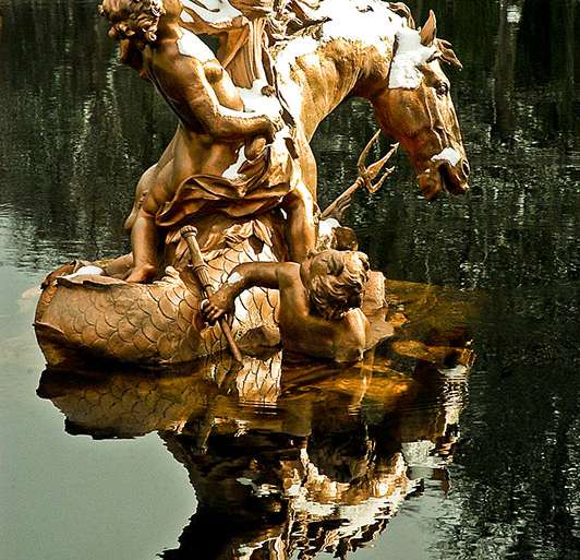 SOL, NIEVE, LUJO, MITOLOGÍA