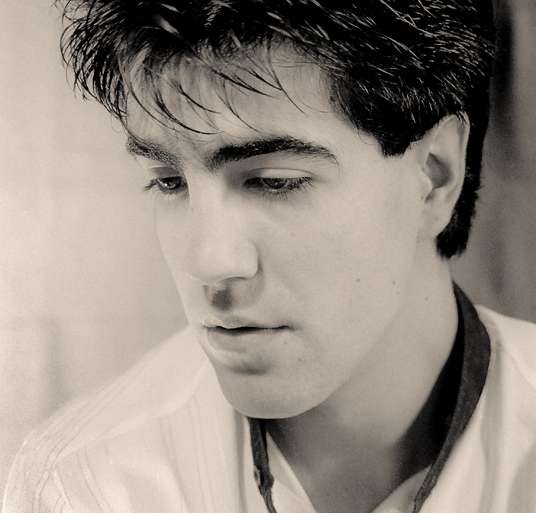 ÁNGEL (FEBRERO, 1990)