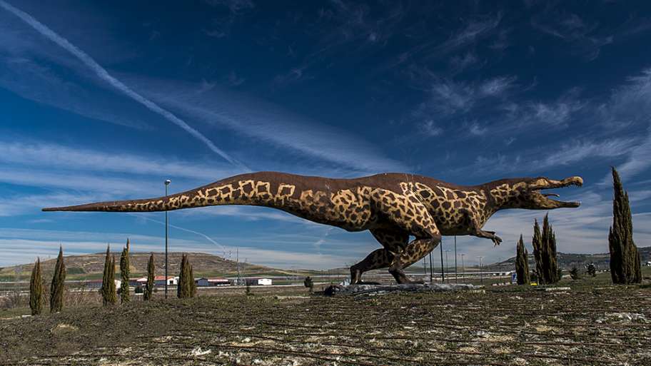 DINOSAURIO DE ROTONDA