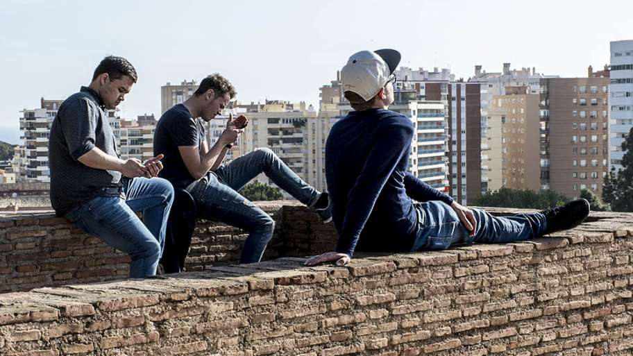 MODOS DE CONTEMPLAR LA ALCAZABA DE MÁLAGA