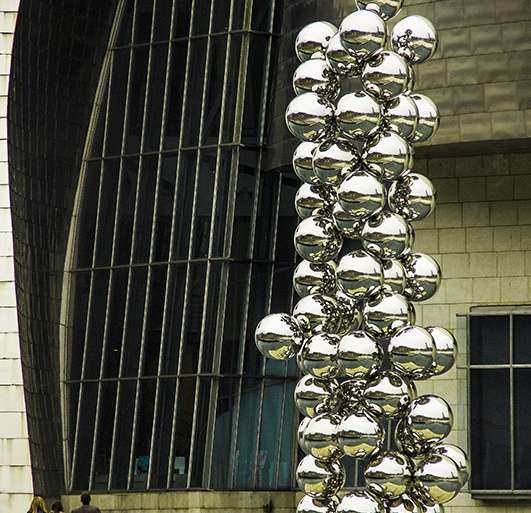 GUGGENHEIM-BILBAO