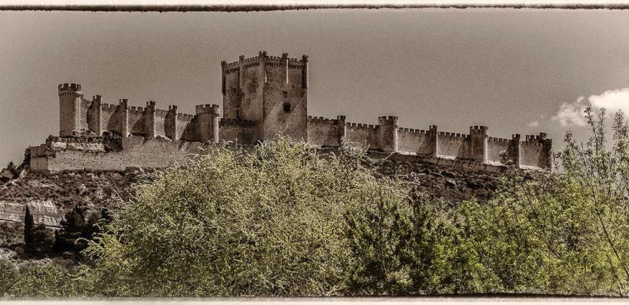 CASTILLO DE PEÑAFIEL