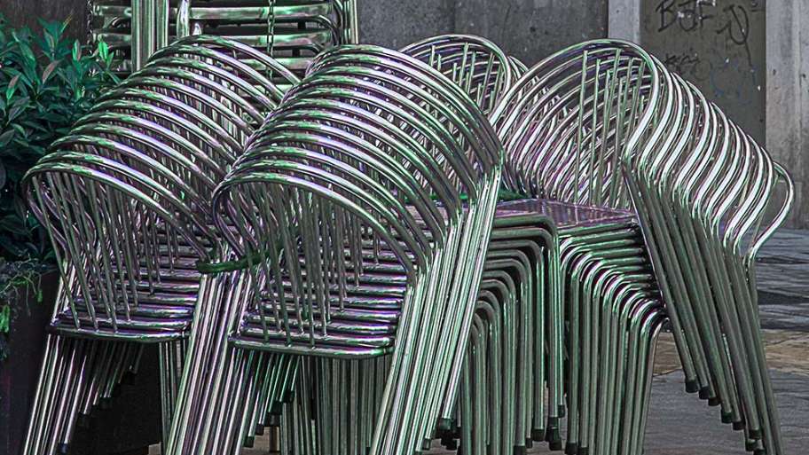 SILLAS CON RITMO (Y COLOR)