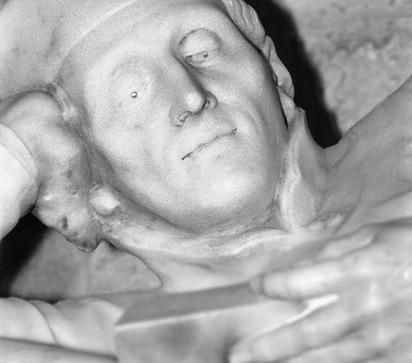 LEYENDO MÁS ALLÁ DE LA MUERTE -I-