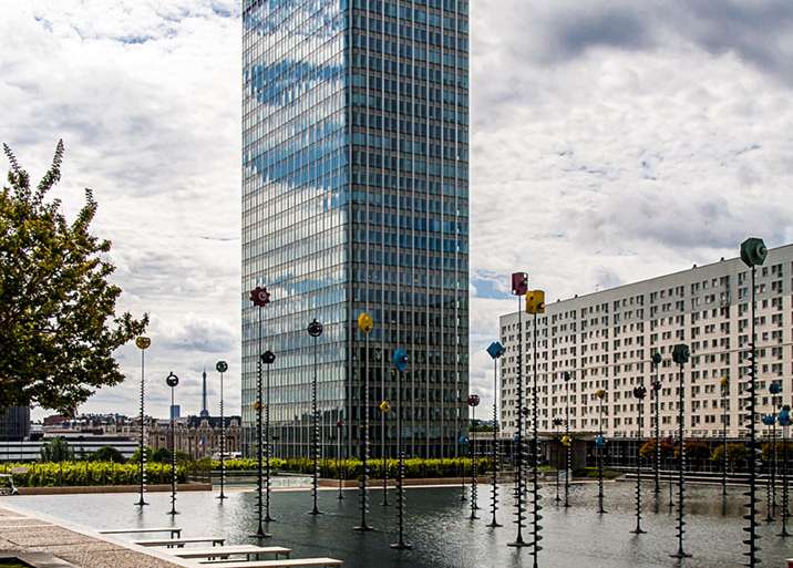 PAISAJE LINEAL DE LA DÉFENSE