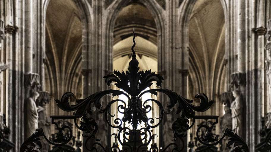 REJA PREVIA A LA GIROLA