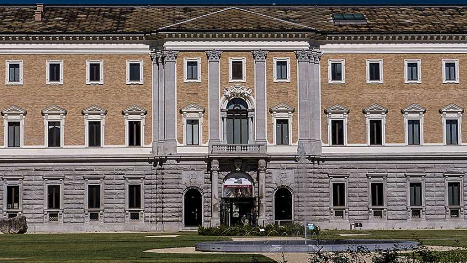 PALACIO REAL DE TURÍN (FACHADA DE LOS JARDINES)
