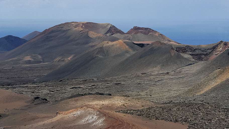PAISAJE LUNAR (TIMANFAYA-2)