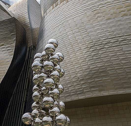 ABSTRACTO GUGGENHEIM (II)