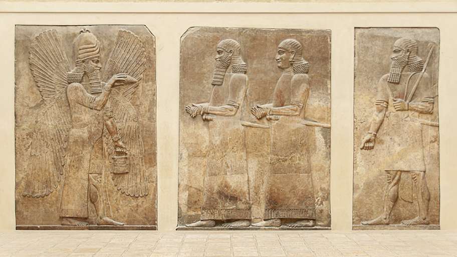 RELIEVES ASIRIOS EN EL LOUVRE