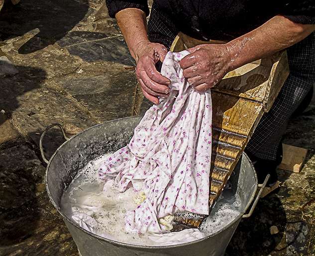 ASÍ LAVABA, ASÍ, ASÍ