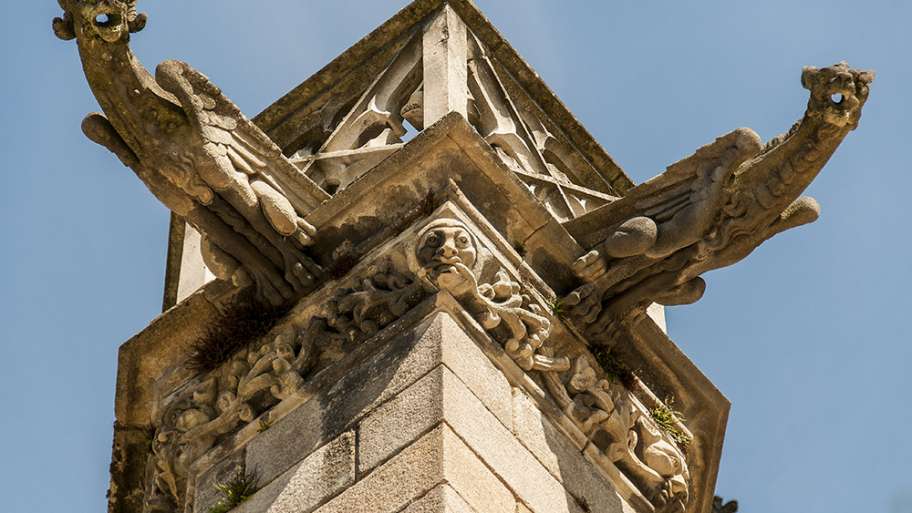 GÁRGOLAS VIGILANTES