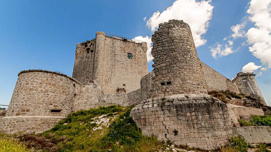 CASTILLO DE ÍSCAR (SEGOVIA)