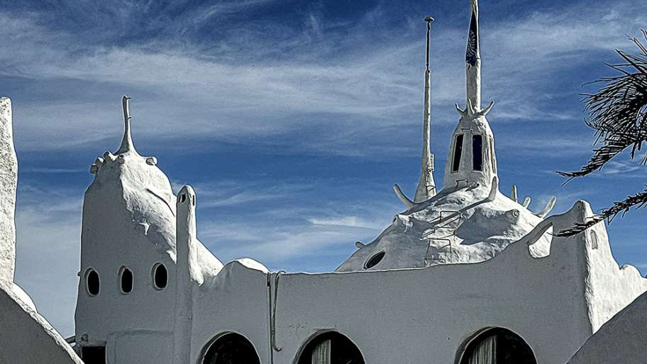 LA ARQUITECTURA “PRIMITIVA” DE LA CASA-PUEBLO, DE CARLOS PÁEZ-VILARÓ