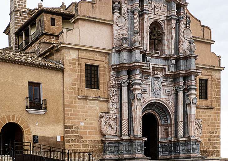 FACHADA DEL SANTUARIO DE LA VERA CRUZ