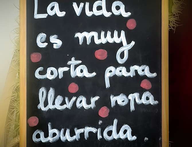 LA VIDA ES MUY CORTA. PUNTO