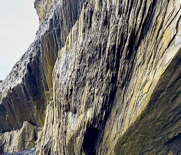 RESQUEBRAJADURAS EN LA ROCA (ISLANDIA-15)