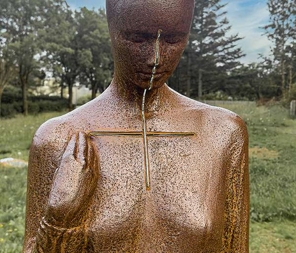 LA CRUZ, SÍMBOLO DE CRISTO (ISLANDIA-21)