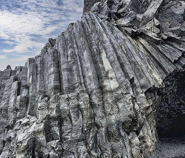 HOJALDRE DE BASALTO (ISLANDIA-25)