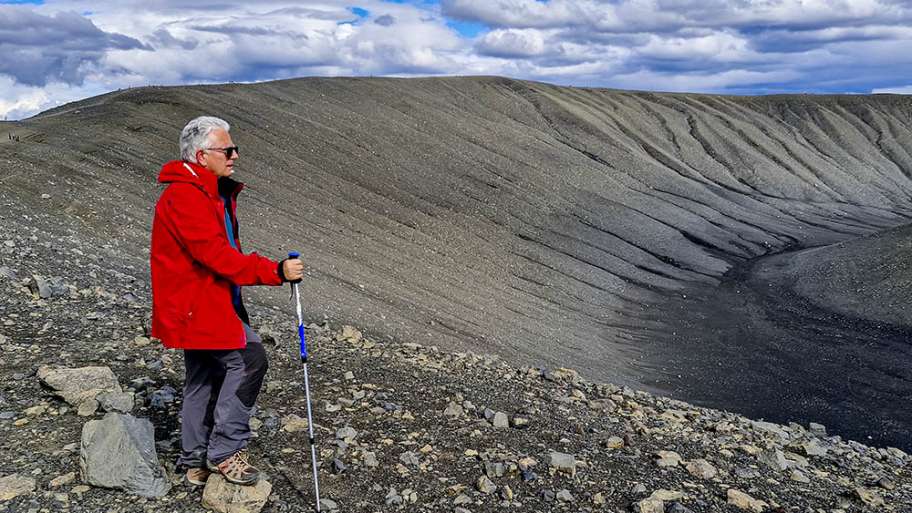 BORDEANDO EL CRÁTER DEL VOLCÁN HVERFJALL (ISLANDIA-30)