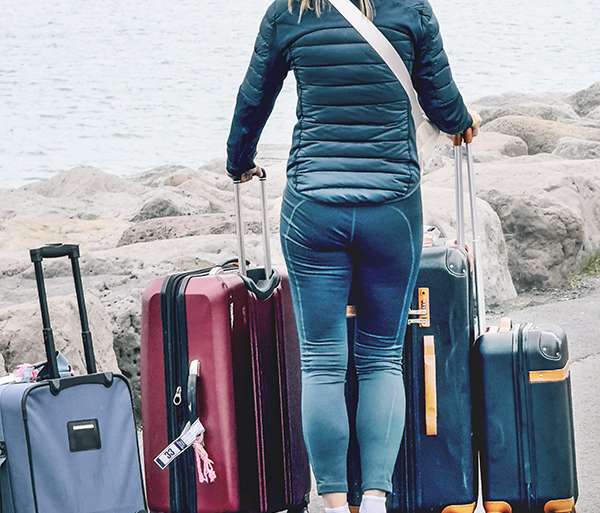 VUELTA DE ESPALDAS (ISLANDIA-32)