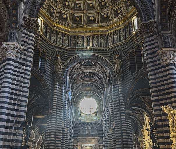 INTERIOR DE LA CATEDRAL DE SIENA