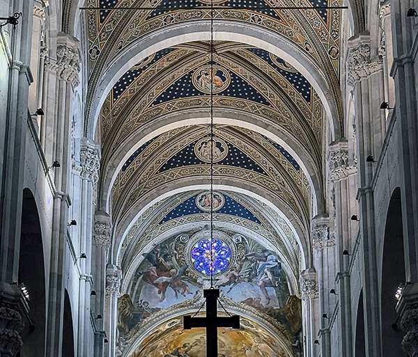 NAVE CENTRAL DE LA CATEDRAL DE LUCCA